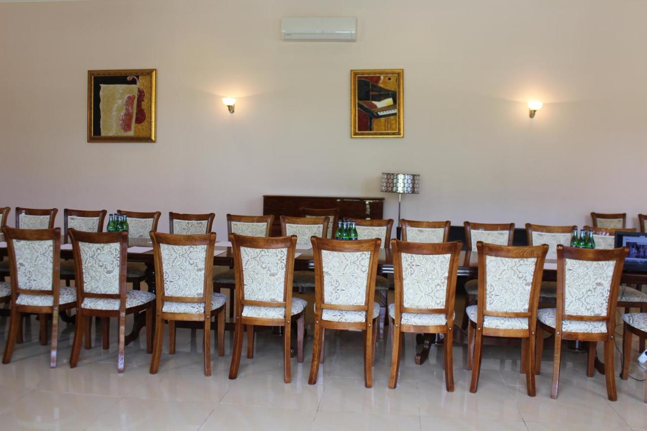 Diligence Hotel & Restaurant Dilijan Exterior photo