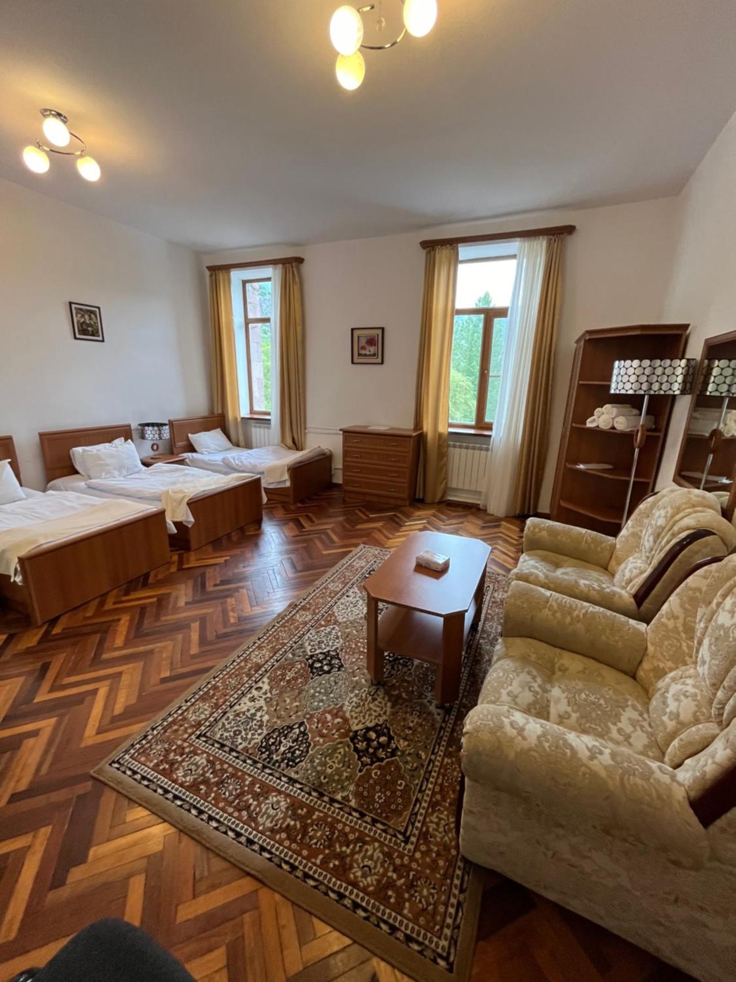 Diligence Hotel & Restaurant Dilijan Exterior photo