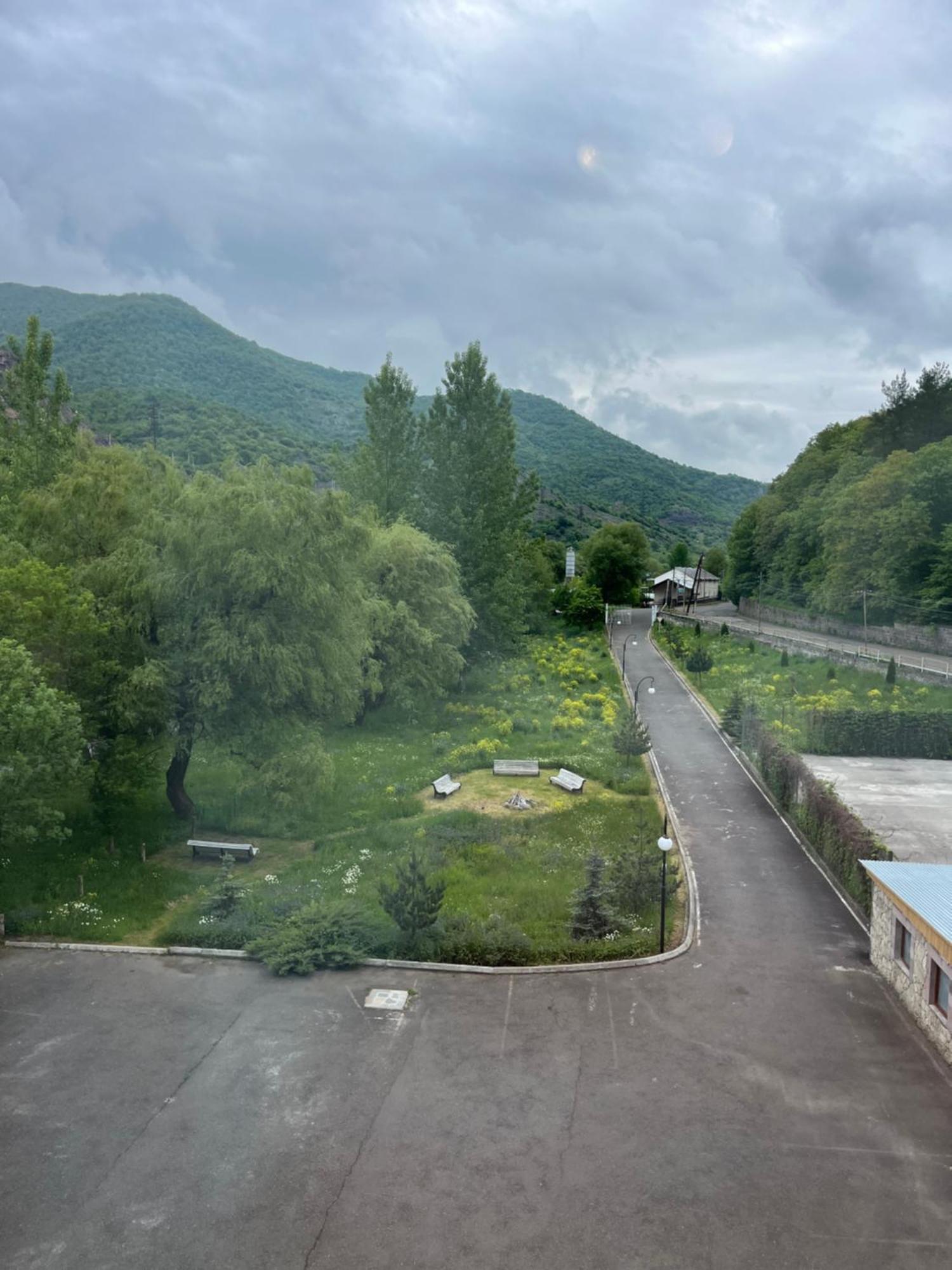 Diligence Hotel & Restaurant Dilijan Exterior photo
